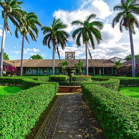 Hotel El Convento Leon Nicaragua Bagian luar foto