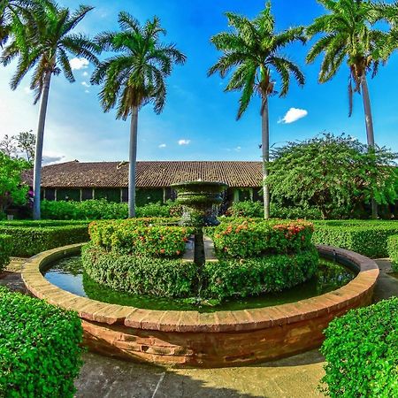 Hotel El Convento Leon Nicaragua Bagian luar foto