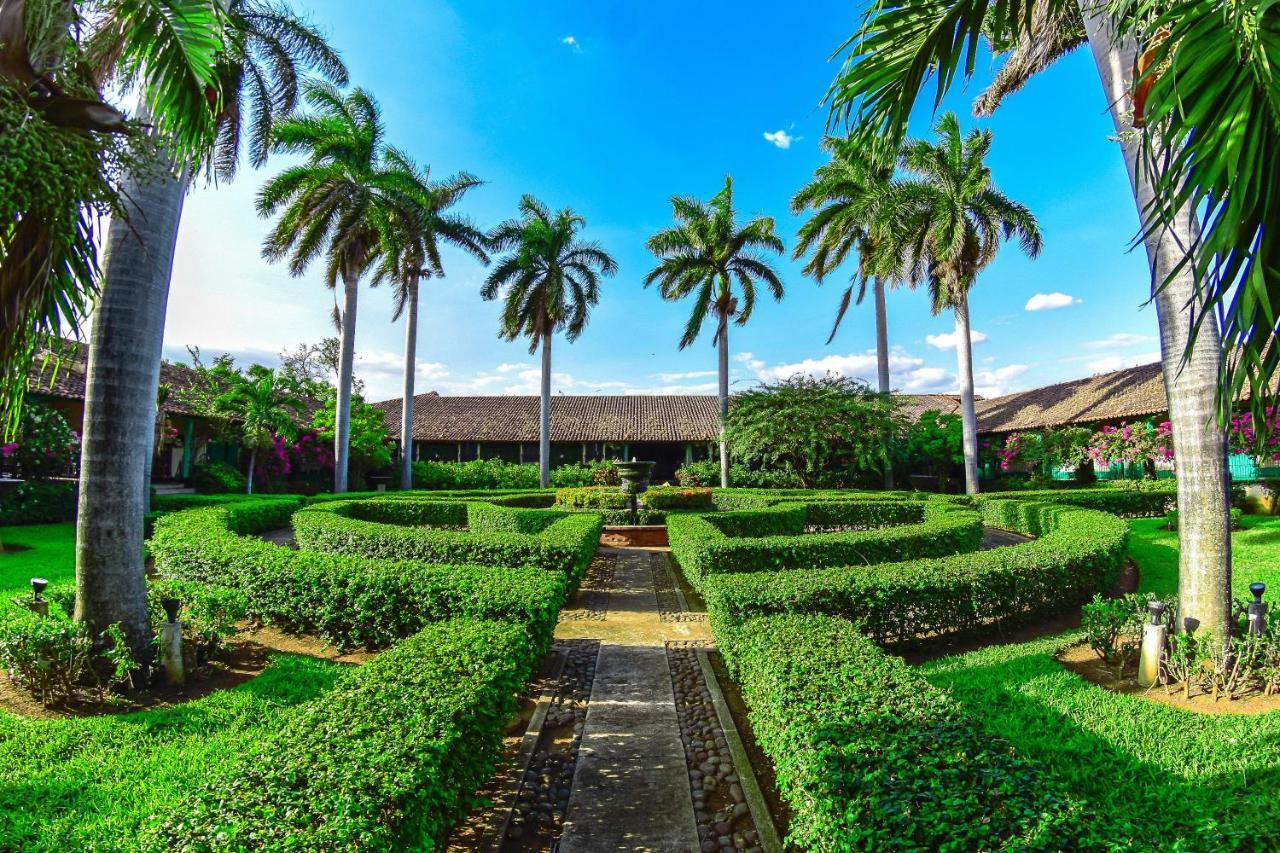 Hotel El Convento Leon Nicaragua Bagian luar foto