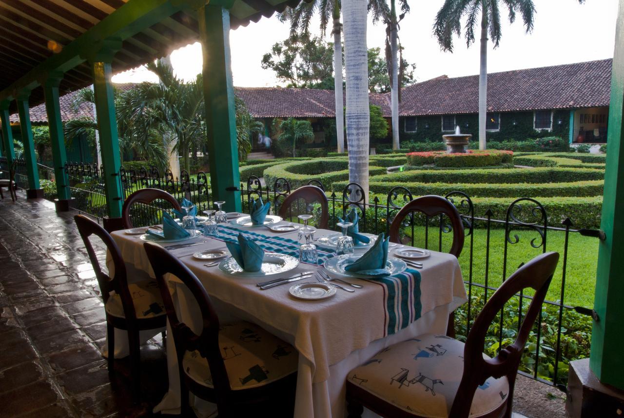 Hotel El Convento Leon Nicaragua Bagian luar foto