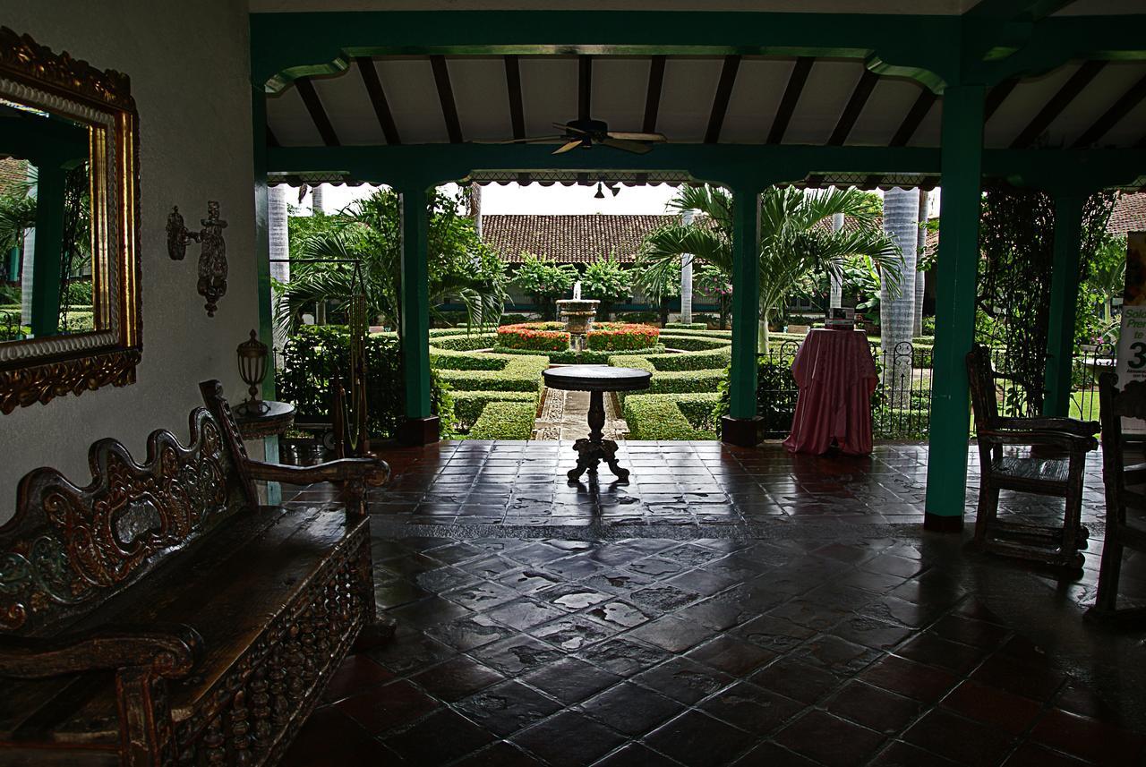 Hotel El Convento Leon Nicaragua Bagian luar foto