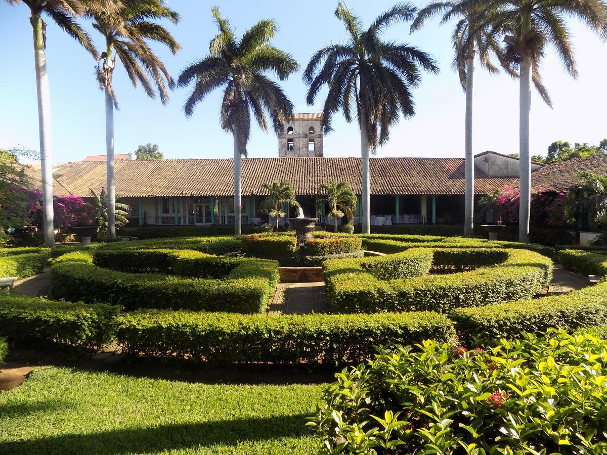 Hotel El Convento Leon Nicaragua Bagian luar foto