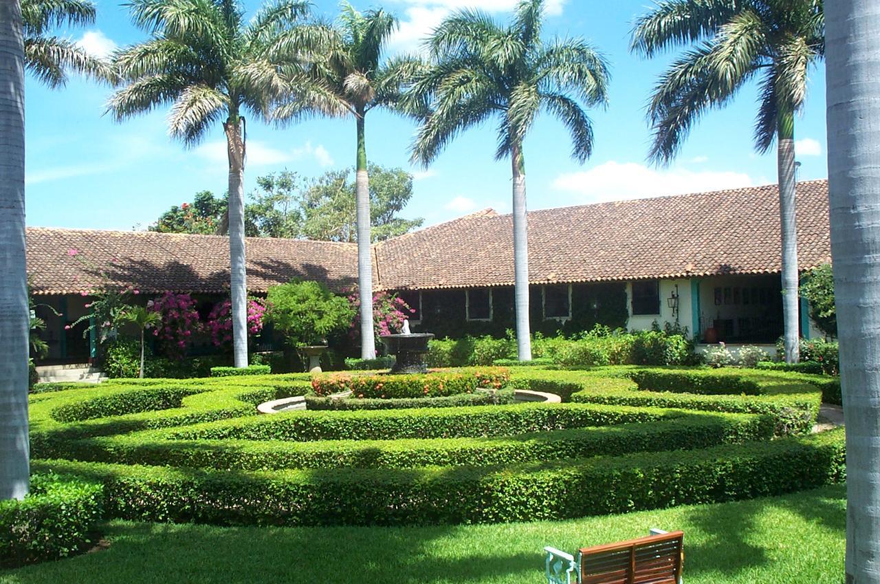 Hotel El Convento Leon Nicaragua Bagian luar foto
