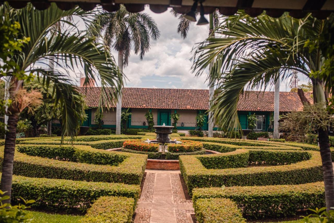 Hotel El Convento Leon Nicaragua Bagian luar foto