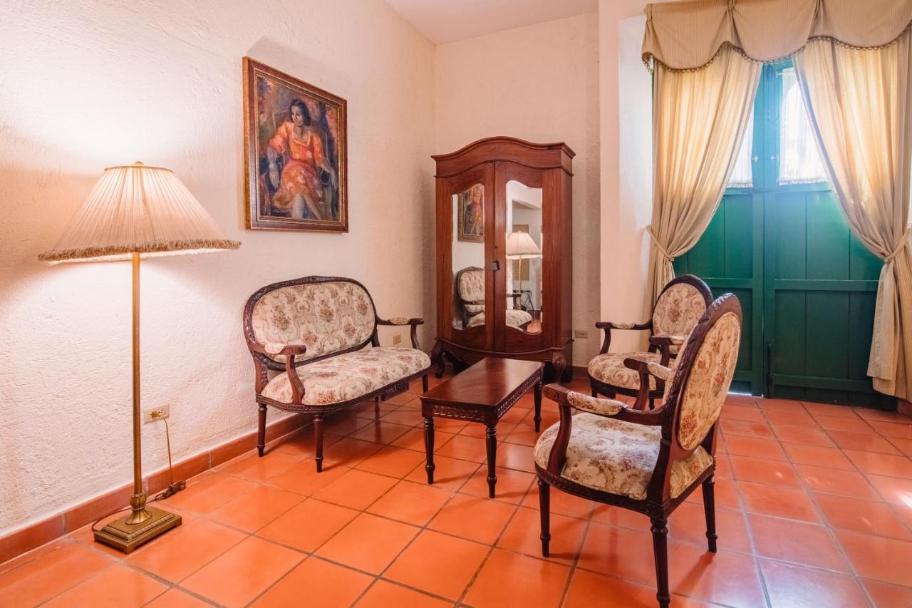 Hotel El Convento Leon Nicaragua Bagian luar foto